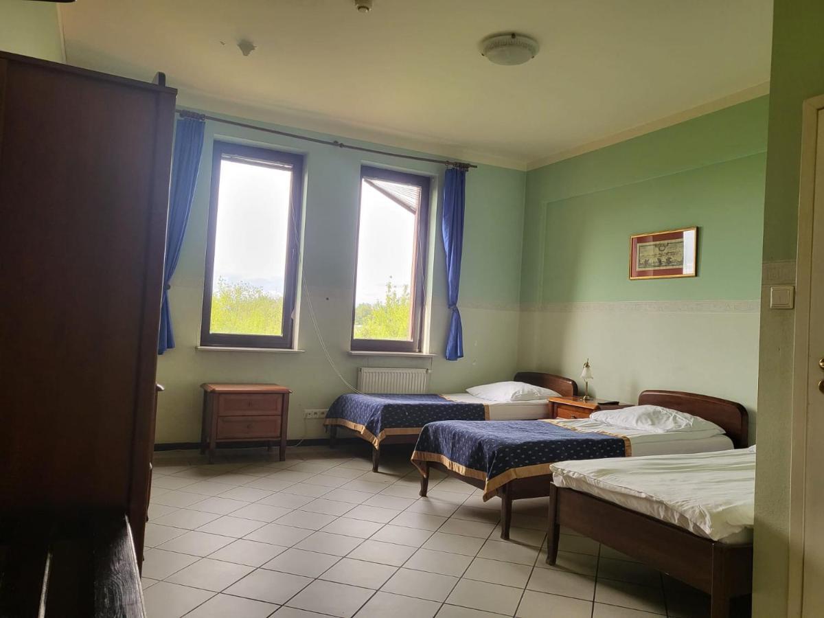 Hostel Bialoleka - Darmowy Parking, Szybkie Wifi! Varsovia Exterior foto