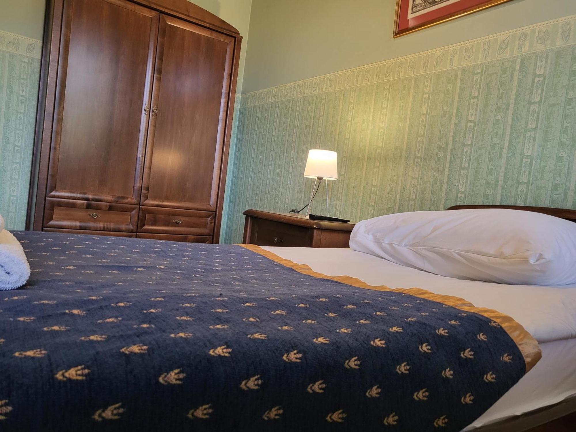 Hostel Bialoleka - Darmowy Parking, Szybkie Wifi! Varsovia Exterior foto